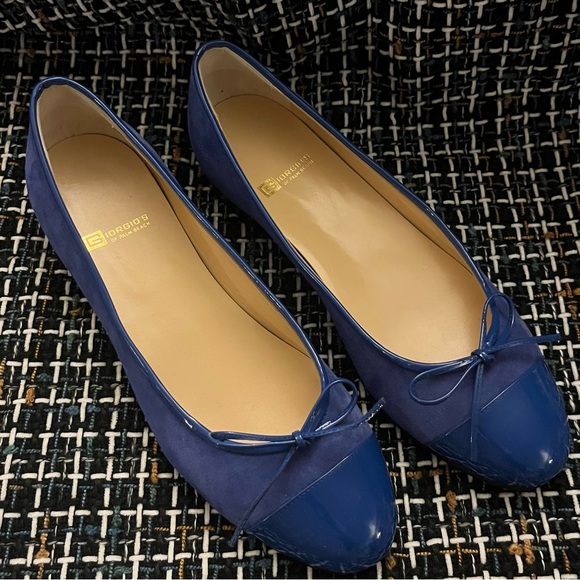 NWOB Size EU 37 (6.5) cobalt blue suede ballet flats with patent leather toe cap - Picture 9 of 9